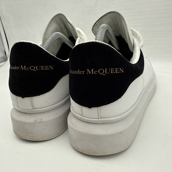 Alexander McQueen Men's EU 45/US 12 Oversized White/Black Suede Trim Sneakers - Picture 6 of 16